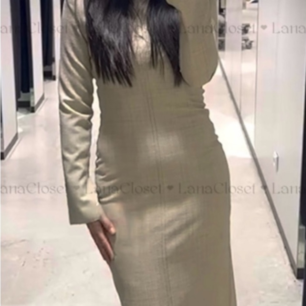 Elegant Beige Long Sleeve Dress